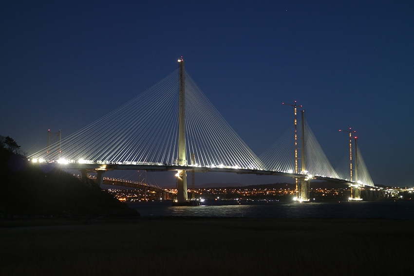 El nuevo puente Forth bate records en Escocia - Answers